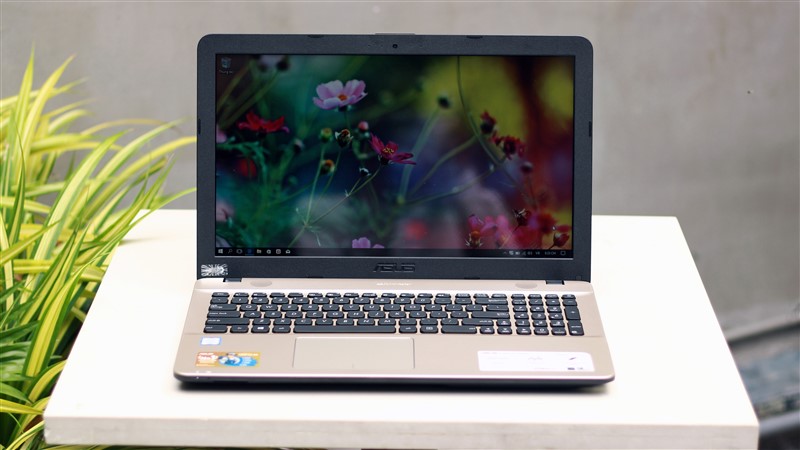 Các tiêu chí chọn mua laptop tốt cho dân văn phòng.